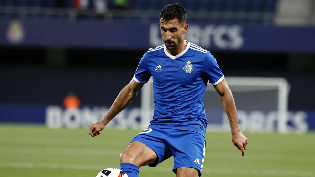 Right-back Kiko Femenía was pictured in possession during Getafe CF's LaLiga EA Sports match loss to CA Osasuna at El...
